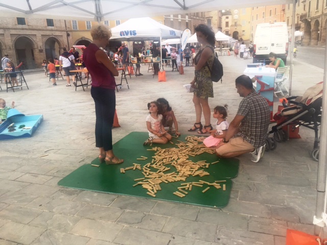 piazza-bimbi-san-severino-2