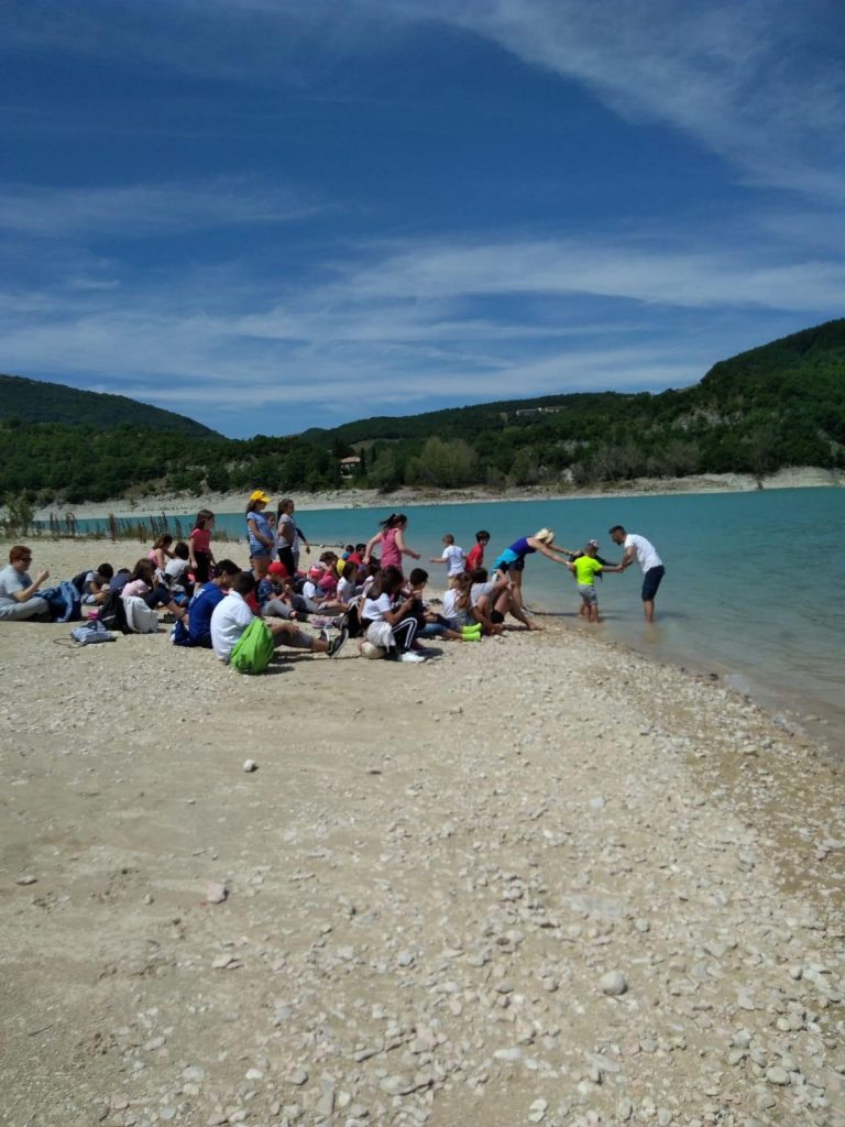 Una-gita-col-campo-estivo-di-Cooss-Marche-per-Resiliamoci