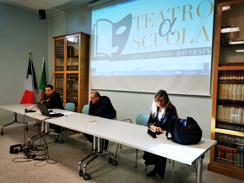 attività-liceo-classico-conferenza-stampa-1