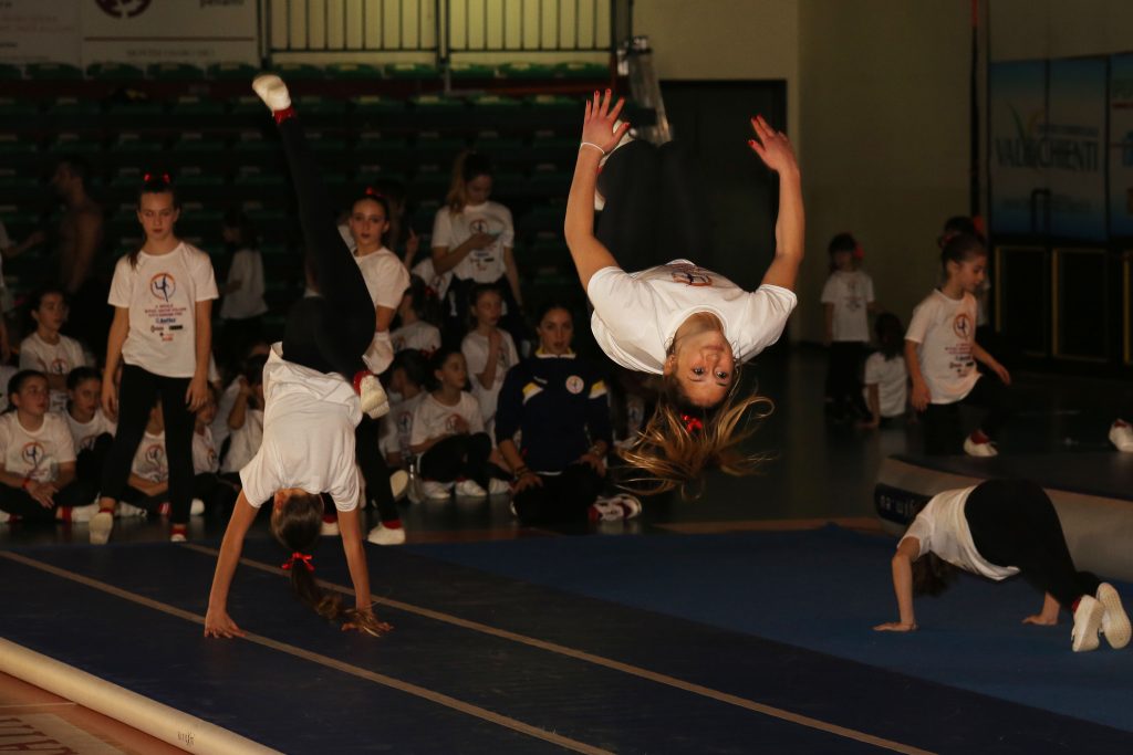 festa_natale_ginnastica_macerata-8-1024x683