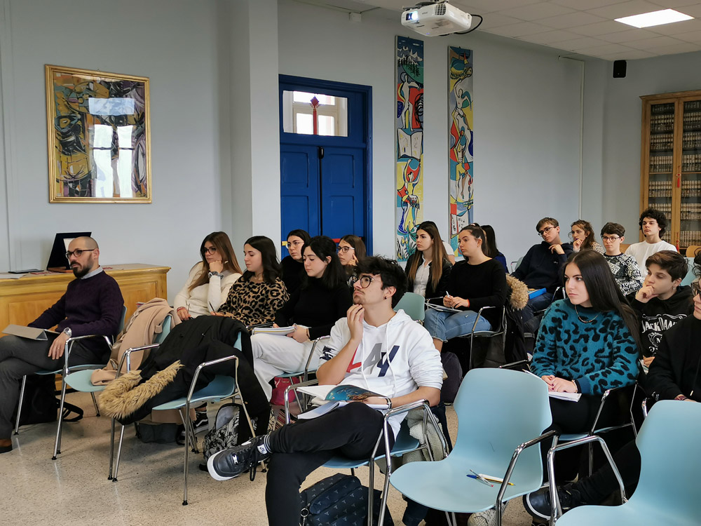 potenziamento-orientamento-in-discipline-giuridico-economiche-nuovo-corso-liceo-leopardi-macerata-9