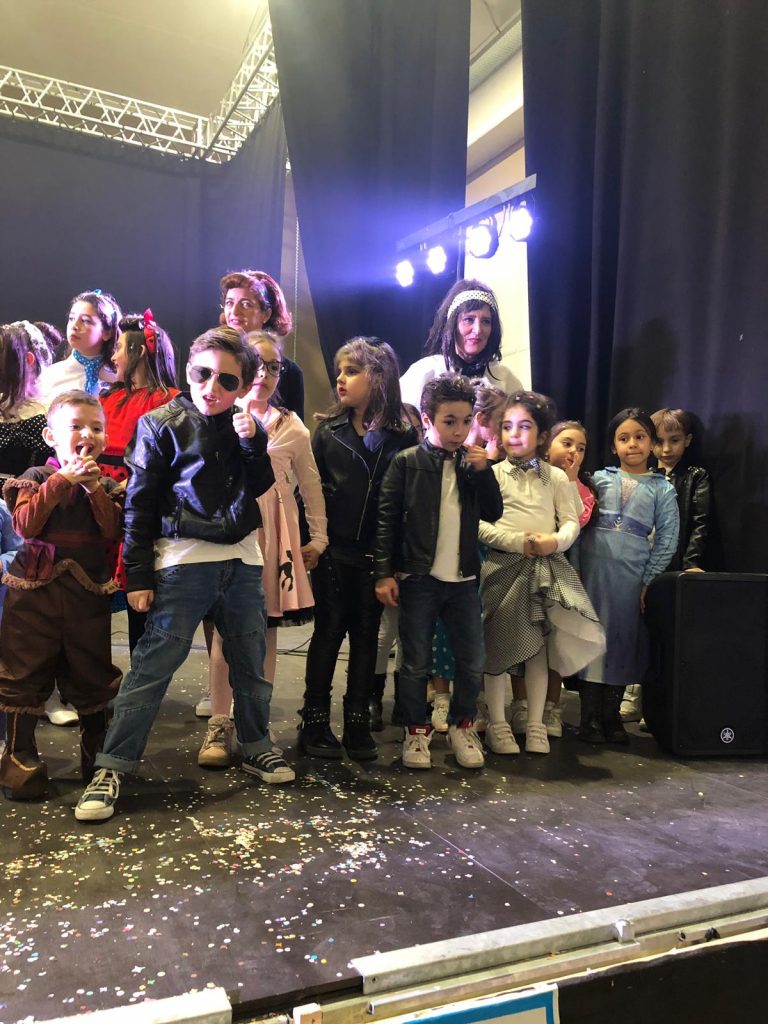 carnevale-anni-cinquanta-grease-scuola-gagliole-16-768x1024