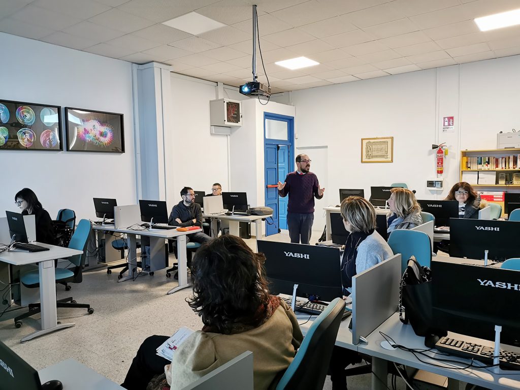 videolezioni-coronavirus-liceo-leopardi-macerata-1-1024x768