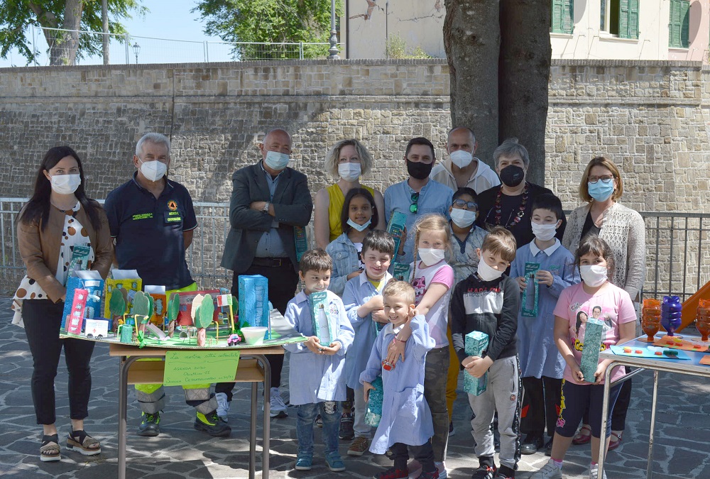 Cessapalombo-plastic-free-con-le-scuole