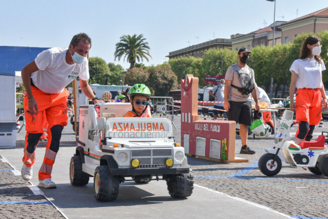 croceverdopoli-piazza-xx-settembre-civitanova-FDM-10