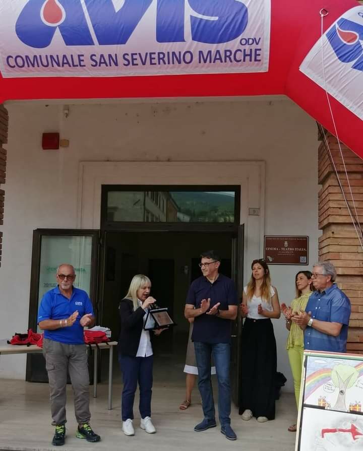 premiazione-avis-2-e1654850225294