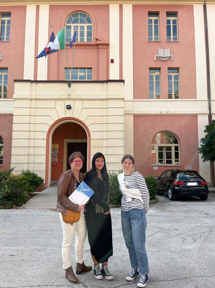 Liceo-Classico-Linguistico-Leopardi-di-Macerata-e-Lycee-Lurcat-di-Orleans_01