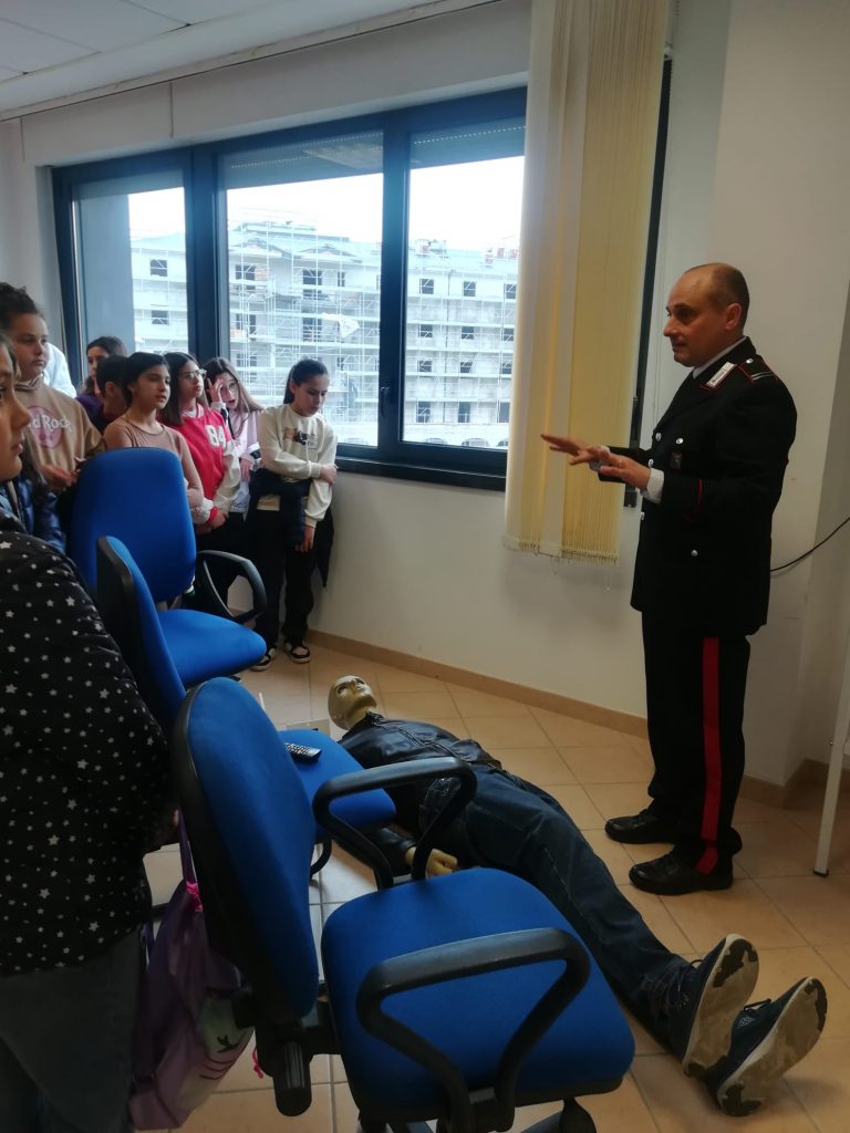 carabinieri_scuola-5-768x1024