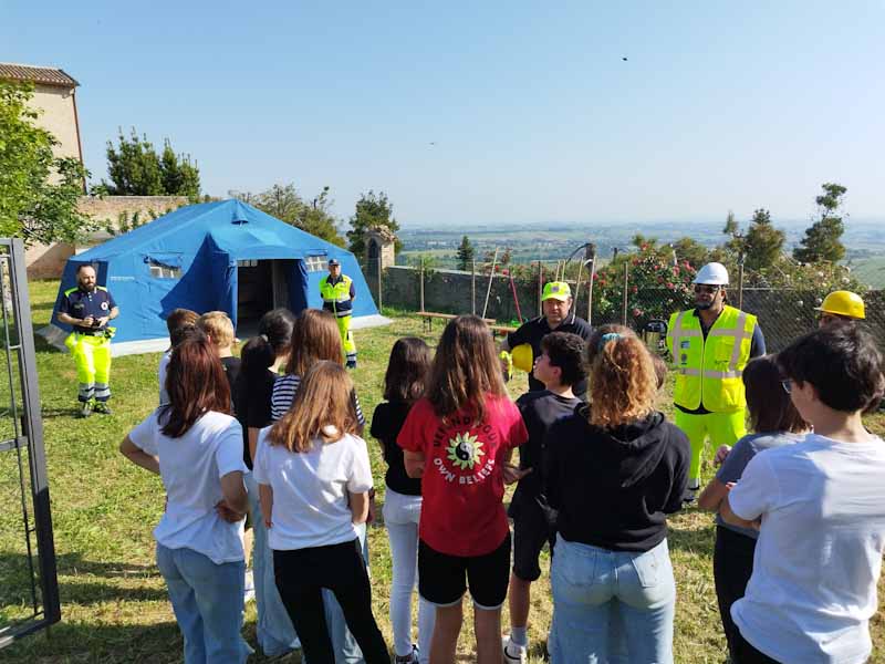 Scuola-Treia-e-Protezione-civile-1