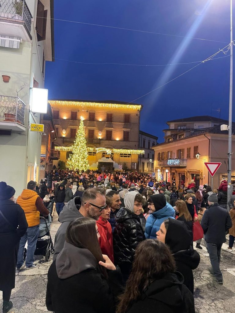 natale_castelraimondo-3-768x1024