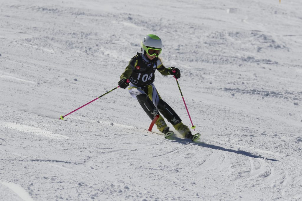 Elena-in-azione.-slalom-speciale-del-3.3.2025-1024x683